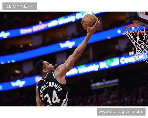 字母哥上半场表现抢眼8投5中贡献16分3篮板1助攻2抢断引领球队奋勇争先